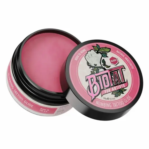 Beurre Tattoo - Biotat Glide Blush - Vaseline pour tatouage au clou de girofle apaisant et anesthésiant naturel*