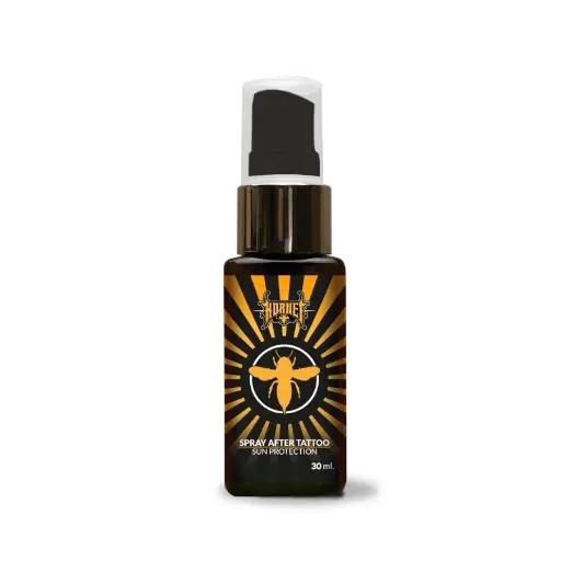 Soin Tattoo - Hornet Spray After Tattoo - Spray après tatouage protection solaire indice 50 et soin tattoo de 30 ml*