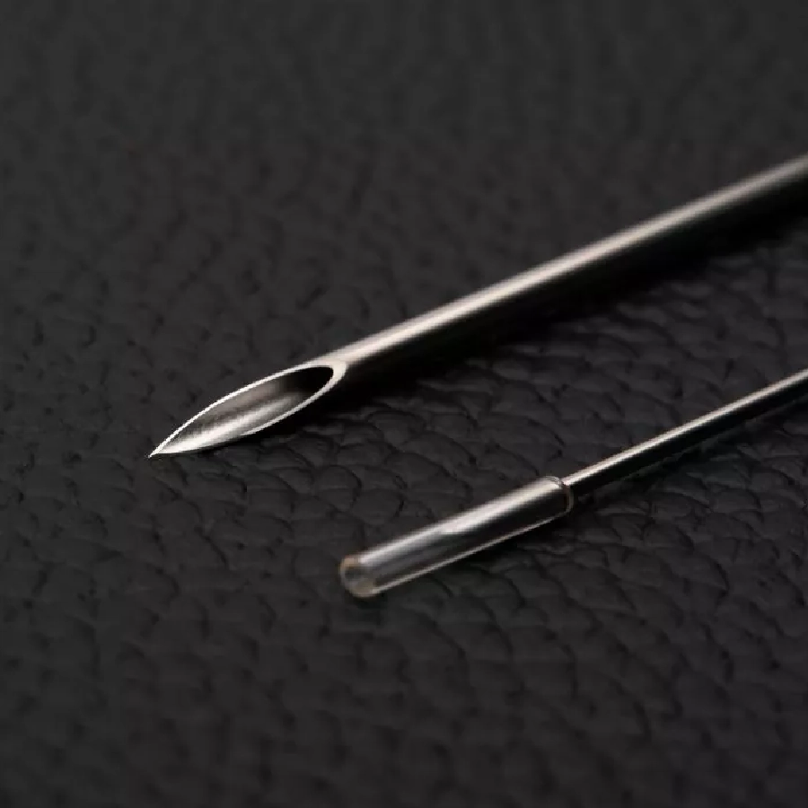 Precision Needles Pack Mélange Aiguille Stérile – Blade pour le piercing droite et pas de vis triple biseau